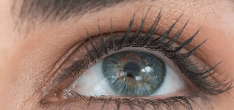 Trucos para el cuidado del contorno de ojos: bolsas, arrugas y ojeras